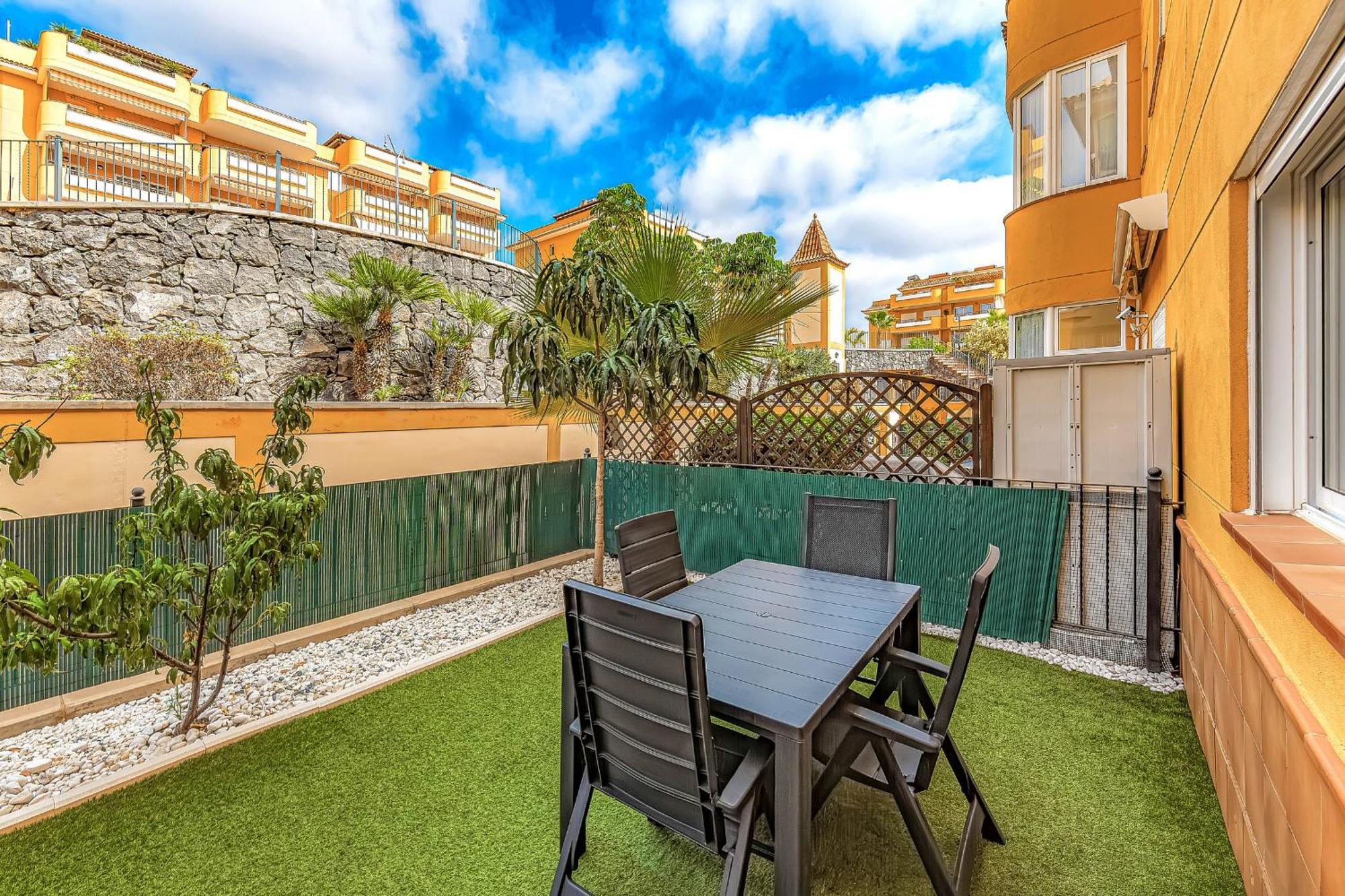 Ocean View Family Apartment In Playa La Arena Puerto de Santiago  Eksteriør billede