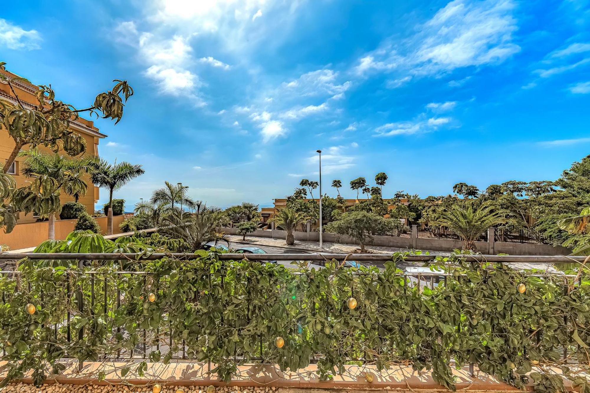Ocean View Family Apartment In Playa La Arena Puerto de Santiago  Eksteriør billede
